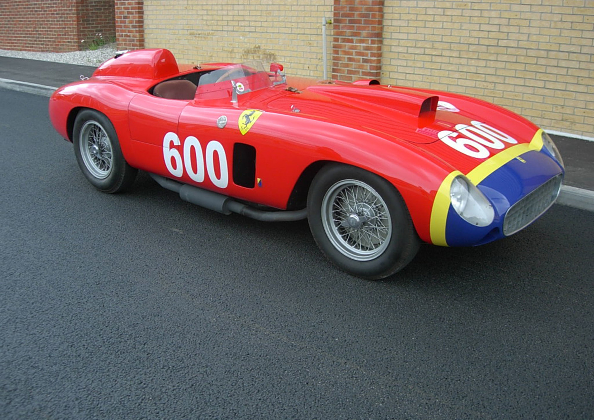 150688_car-290MM_OBDMUB-1920x0_OVHUE7.jp